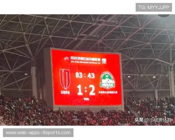 中超赛季中场转会窗口引爆头条新闻